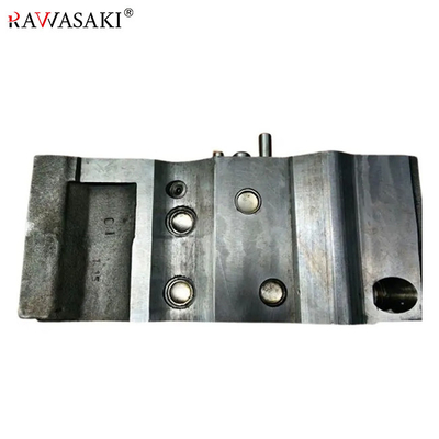 掘削機SK200-8 SK210-8 SK250-8 SK260-8の部品J05Eエンジンのシリンダー ヘッド