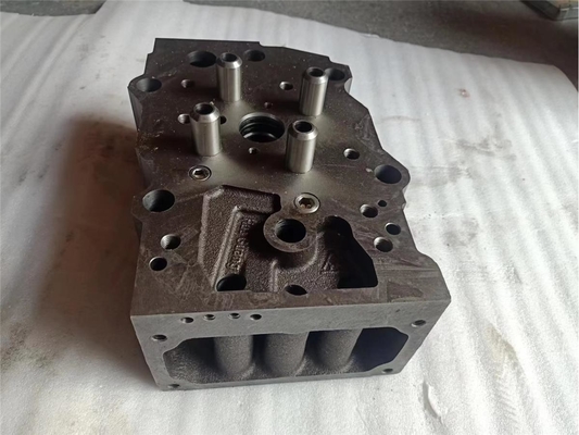 シリンダーヘッド Assy 3811985 KTA19 K19 4 バルブ用 ディーゼルエンジン
