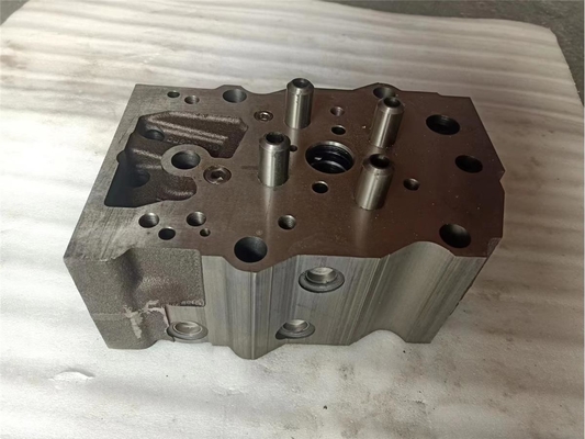 シリンダーヘッド Assy 3811985 KTA19 K19 4 バルブ用 ディーゼルエンジン